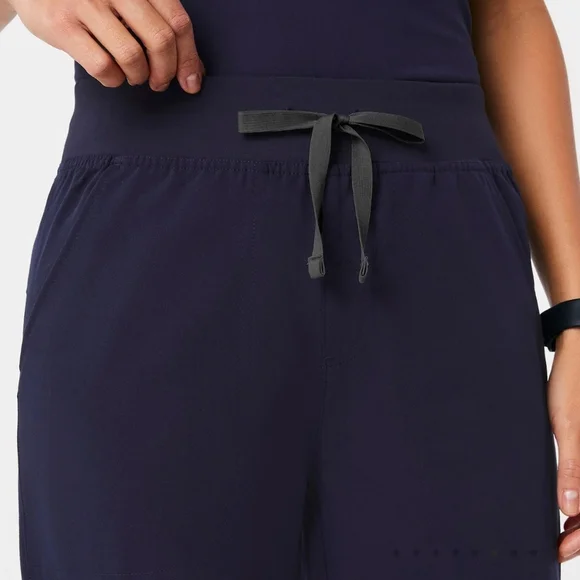 Figs Isabel high waisted Wide Leg scrub pants Navy Petite - Picture 3 of 10